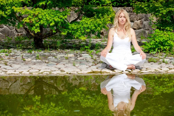 Yoga Parque — Foto de Stock