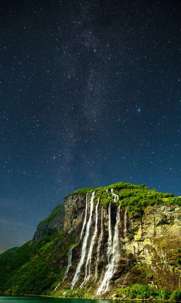 Звезды Светят Небе Над Фьордами Млечный Путь — стоковое фото