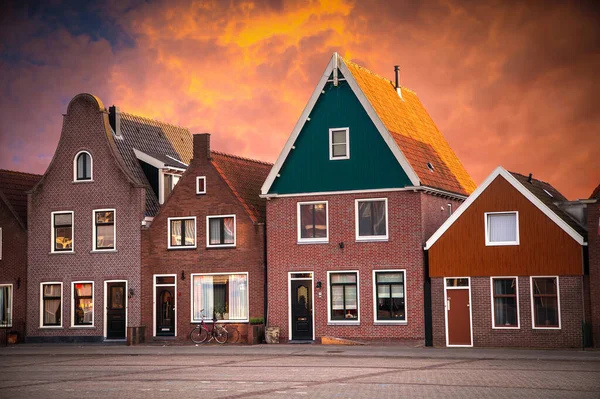 Traditionella Hus Holland Stad Volendam Nederländerna — Stockfoto