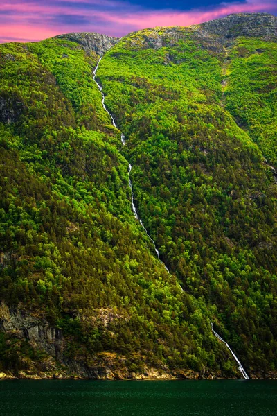 Cascata Sul Fiordo Geiranger Norvegia — Foto Stock