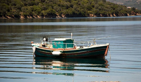 Petit Bateau Pêche Méditerranée Dans Une Ambiance Détendue Pré Saison — Photo