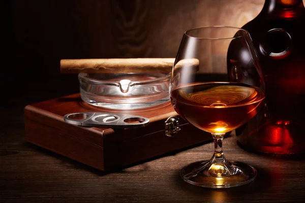 Still Life Bottle Cognac Box Cigar Glass Cognac Standing Table — Stock Photo, Image