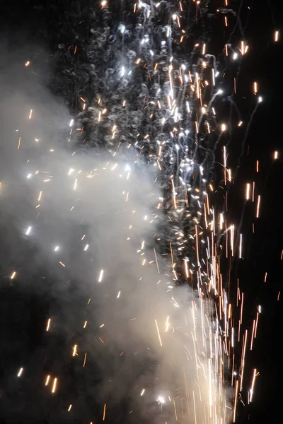 Fuegos Artificiales Como Fuente Noche Con Larga Exposición — Foto de Stock