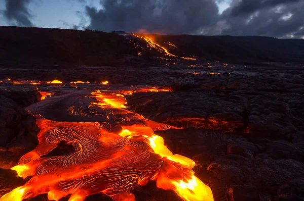 Выливание Лавы Склон Вулкана Извержение Вулканов Магма — стоковое фото
