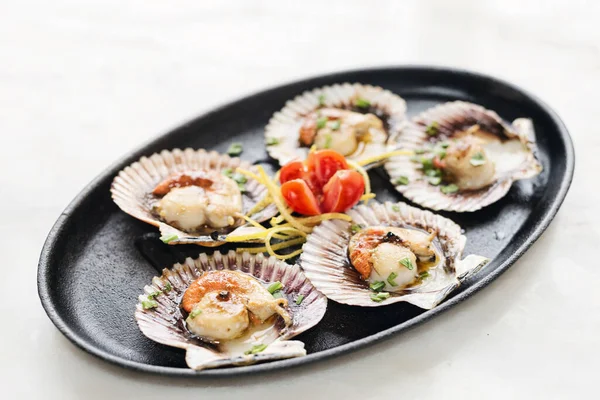 Fresh Steamed Gourmet Scallop Asian Sweet Sour Seafood Sauce Snack — Stock Photo, Image