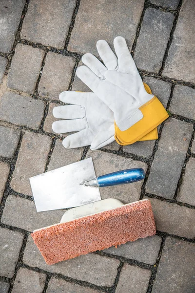 Trowel Sponge Board Work Gloves Stone Ground — Stock Photo, Image