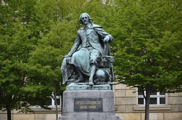 Otto Von Guericke Monument Magdeburg — Stockfoto
