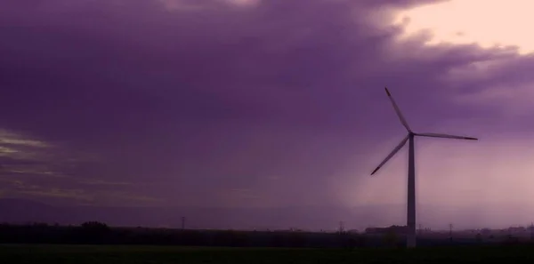 Windmühle Alternative Stromerzeugung — Stockfoto