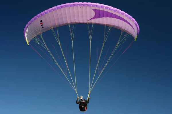 Parapente Volando Cielo —  Fotos de Stock