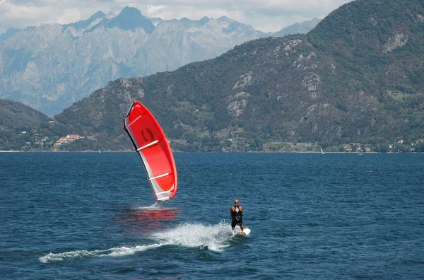 Surf Kite Paradisíaco Lago Como — Foto de Stock