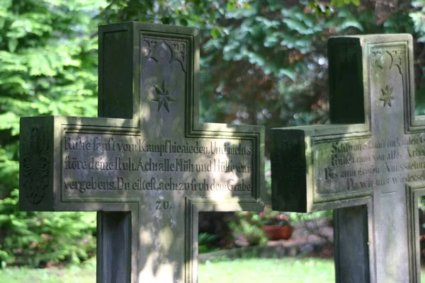 Grabkreuze Auf Dem Friedhof Hameln Niedersachsen — Stockfoto