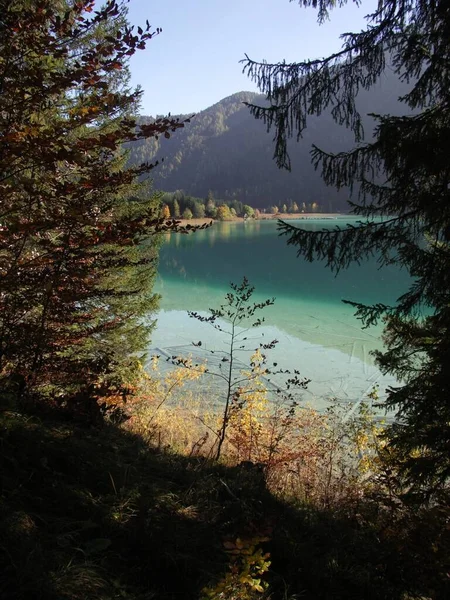 Una Foto Weissensee Carintia — Foto de Stock