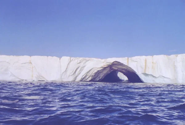 140 Long Ice Wall Arctic — Stock Photo, Image