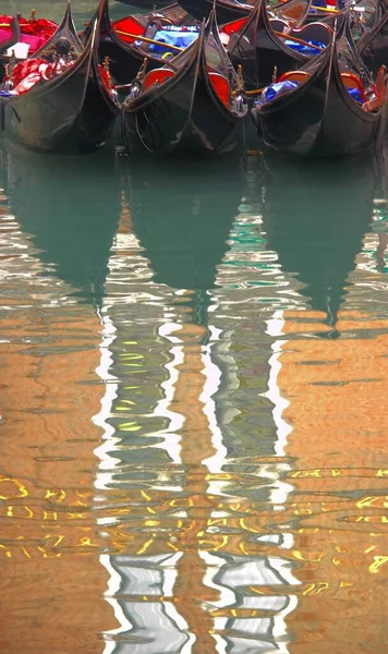 Barcos Canal Ciudad Venecia — Foto de Stock