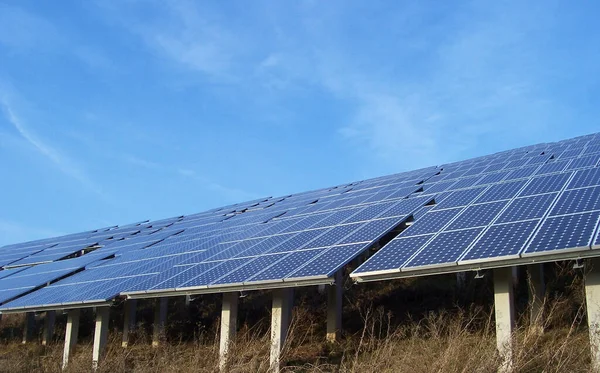 Energia Słoneczna Ekologiczne Ogniwa Słoneczne Ekologiczna Energia Elektryczna — Zdjęcie stockowe