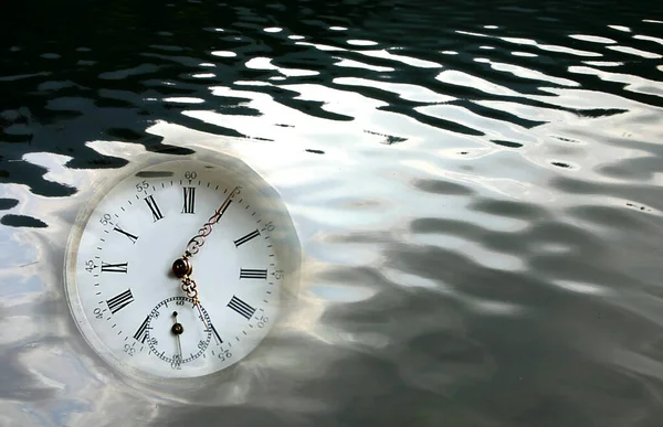 Nahaufnahme Der Einfachen Uhr — Stockfoto