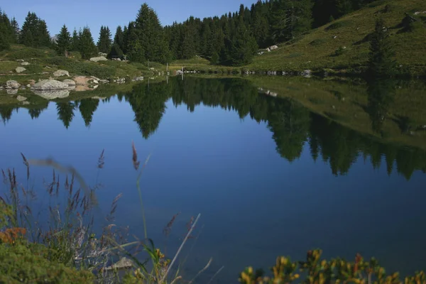 Vue Panoramique Sur Paysage Alpin Majestueux — Photo