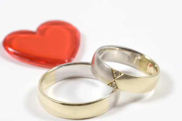 Dois Anéis Casamento Coração — Fotografia de Stock