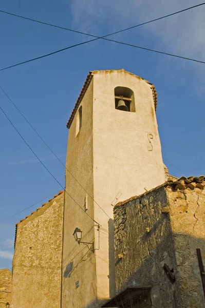 Kostelní Věže Jižní Francii — Stock fotografie