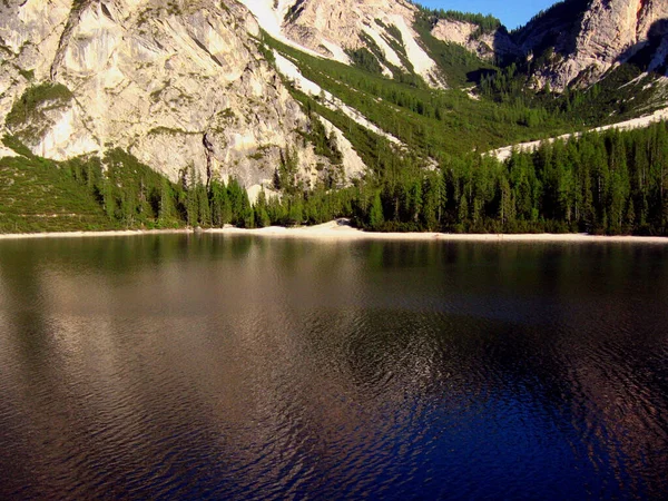 Pražské Divoké Jezero Srdci Jižních Tyrolských Dolomit — Stock fotografie