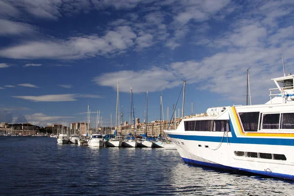 Puerto Deportivo Puerto Especialmente Diseñado Con Amarres Para Embarcaciones Recreo —  Fotos de Stock