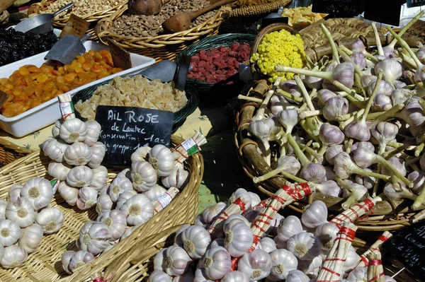 Piyasadaki Çeşitli Baharatlar — Stok fotoğraf