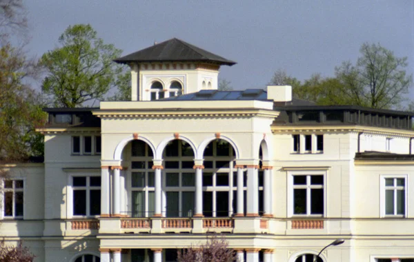 Villa Cerca Del Puente Glienicker Frente Pequeño Castillo Babelsberg —  Fotos de Stock