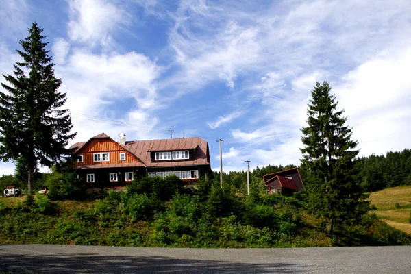 Haus Waldrand — Stockfoto