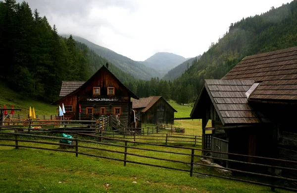 Belle Vue Sur Fond Des Montagnes Des Alpes — Photo