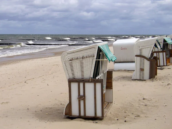 Strand Kurve Ved Havet Ved Daggry - Stock-foto