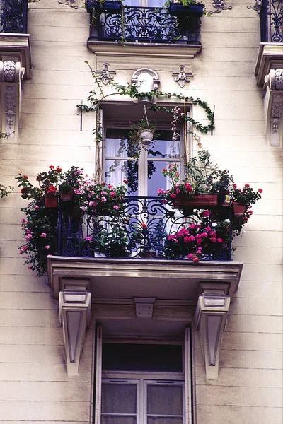 Joli Détail Maison Avec Balcon — Photo