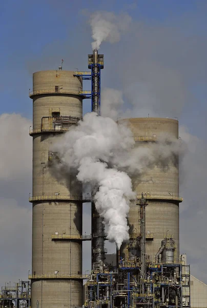 Industriële Fabriek Met Rook — Stockfoto