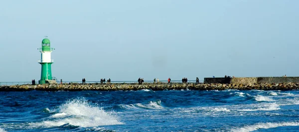 Köstebeğin Üstündeki Deniz Feneri — Stok fotoğraf