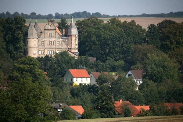 Malebný Pohled Majestátní Středověkou Hradní Architekturu — Stock fotografie