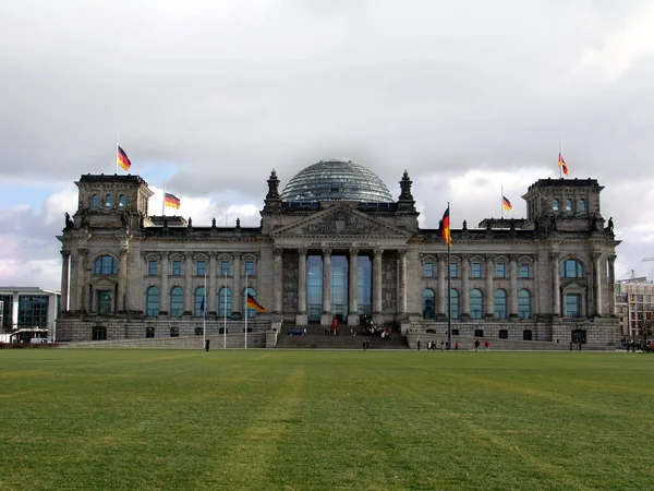 Reichstag Egy Történelmi Épület Berlinben Németországban — Stock Fotó