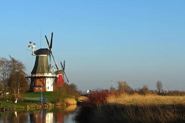 Schilderachtig Uitzicht Landschap Met Windmolengebouw — Stockfoto