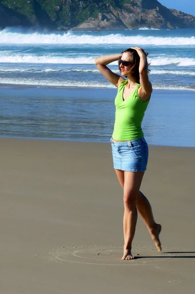 Beautiful Young Woman Beach — Stock Photo, Image