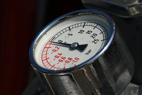 Close Fuel Gauge — Stock Photo, Image