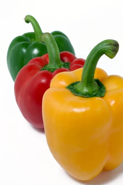 Verse Rode Paprika Geïsoleerd Witte Achtergrond — Stockfoto