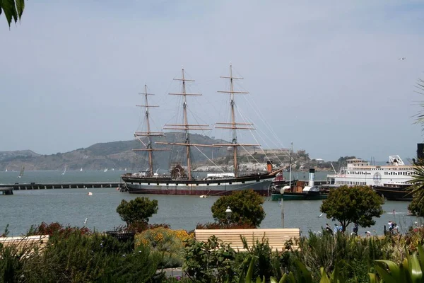 Segelfartyg Båt Vatten Vattenskotertransport — Stockfoto