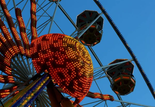 Ferris Roue Dans Parc — Photo