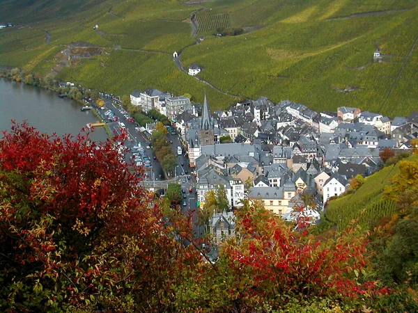 Szenischer Blick Auf Die Christliche Kirchenarchitektur — Stockfoto