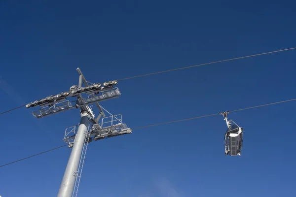 Ski Lift Στα Βουνά — Φωτογραφία Αρχείου