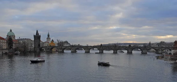 Vue Pont Des Charles Peste — Photo