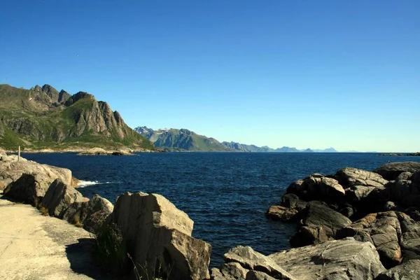 关于自然景观背景的Lofoten — 图库照片