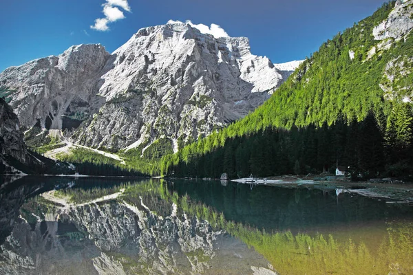 Danau Pegunungan Dalam Dolomites — Stok Foto