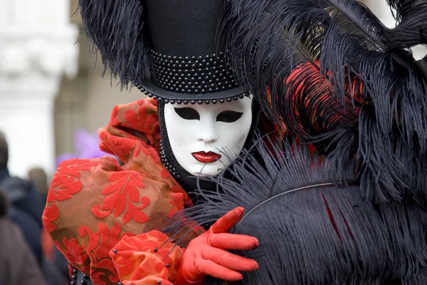Máscara De Carnaval Veneciano Imagen de archivo editorial - Imagen de  europeo, italia: 212704544