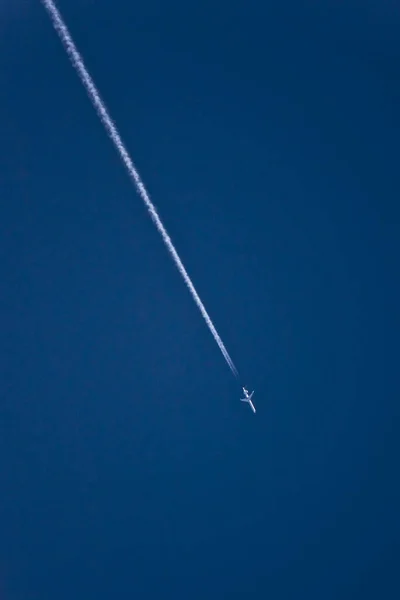 Avião Voando Céu — Fotografia de Stock