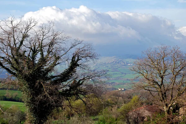 Parede Nuvem Sobre Colinas Toscanas — Fotografia de Stock