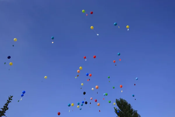Létající Balónky Obloze — Stock fotografie